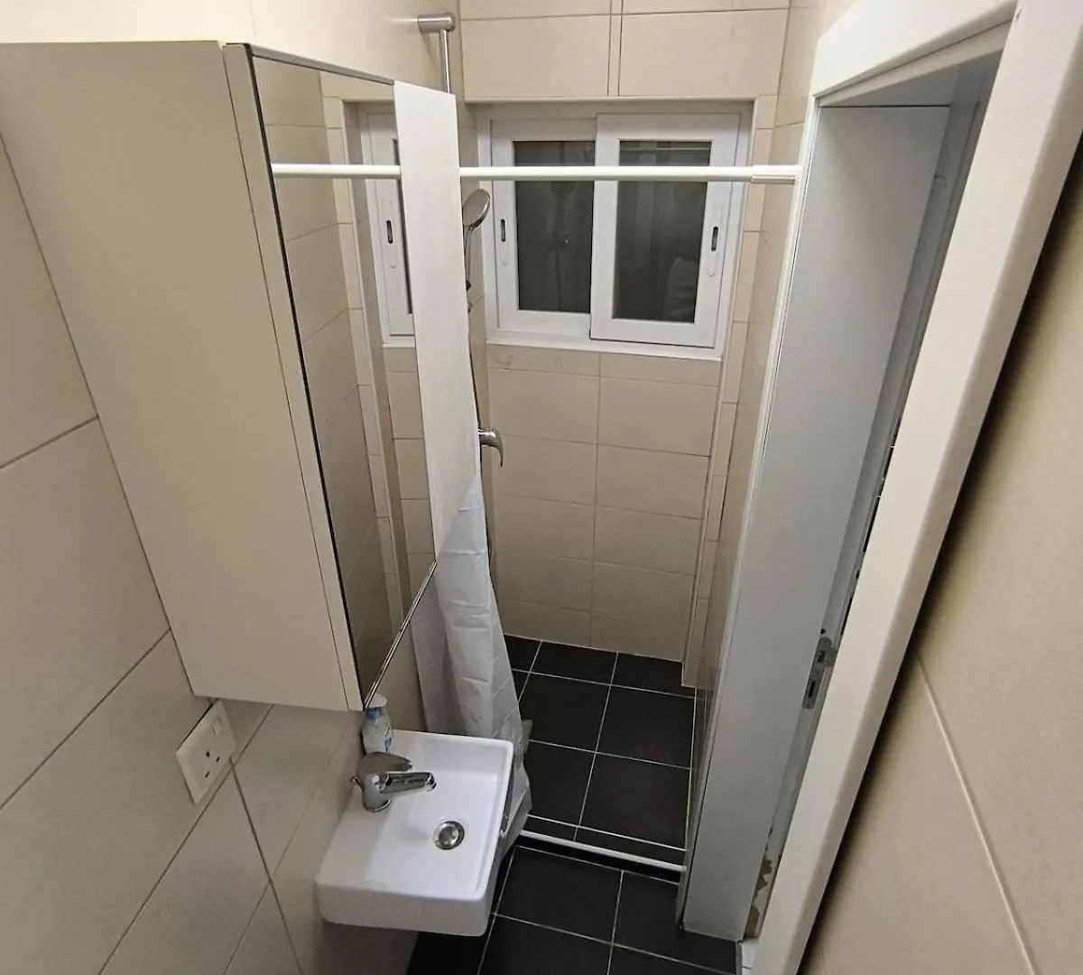 Private And Cozy Full Apartment Msierah